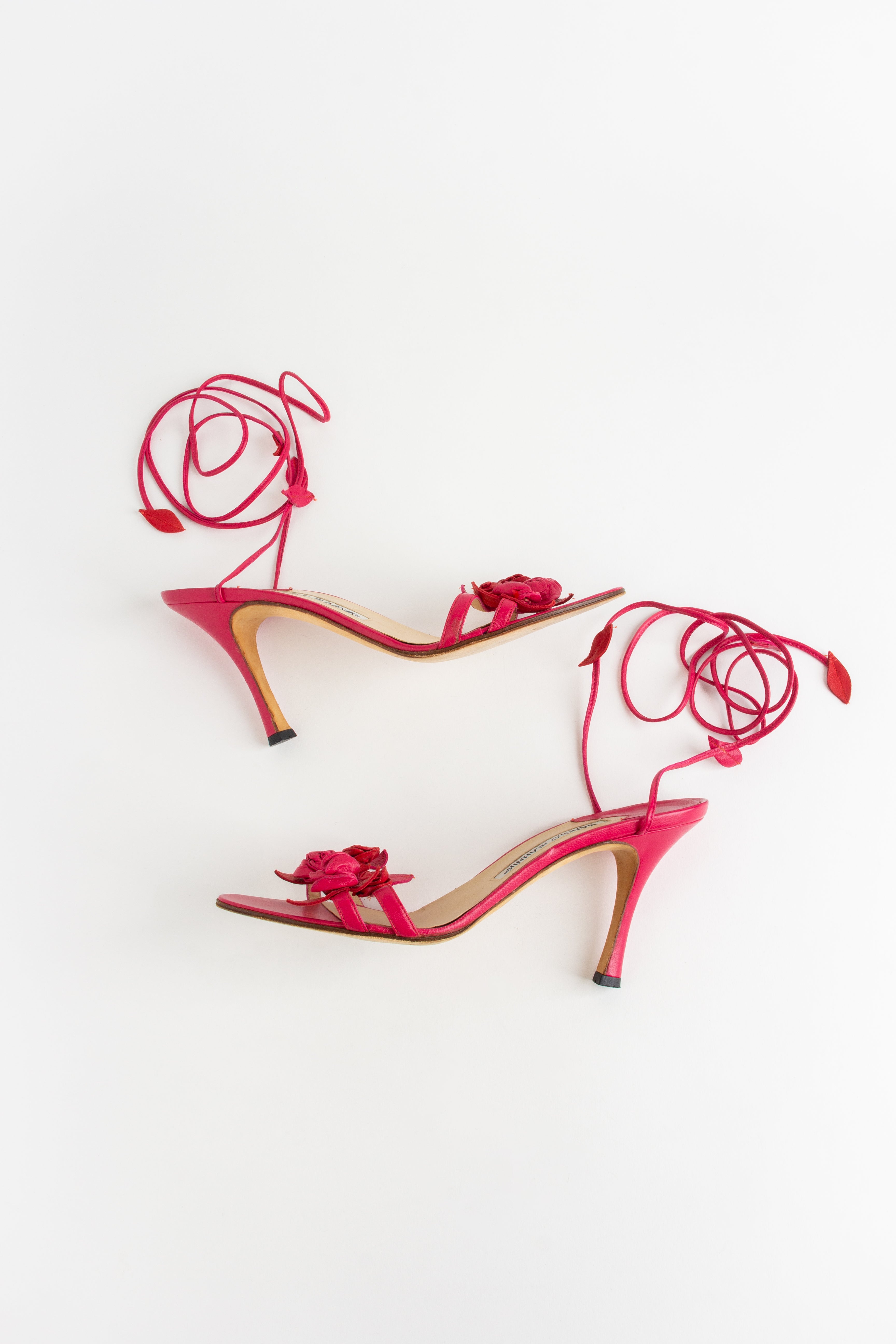 MANOLO BLAHNIK マノロブラニク　ピンク　薔薇　37 ヴィンテージ MANOLO BLAHNIK マノロブラニク ピンク 薔薇 37 ヴィンテージ
