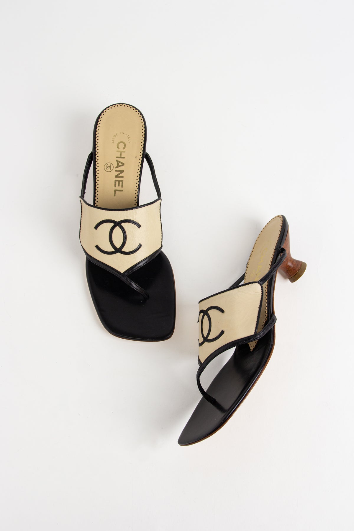 Rare Chanel Cream / Black CC Logo Kitten Heels (IT 37.5)