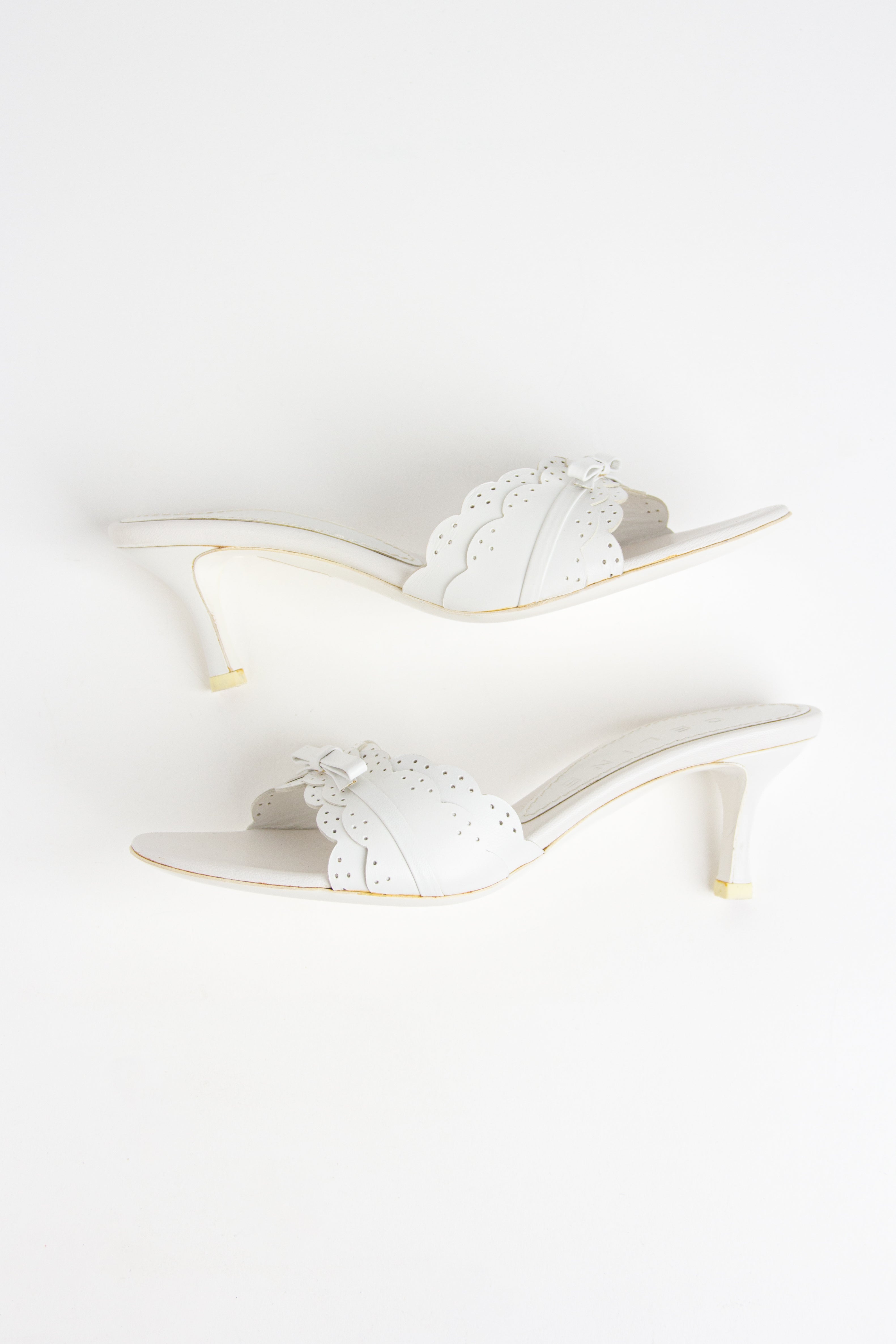 Celine White Scalloped Bow Heels (IT 36)
