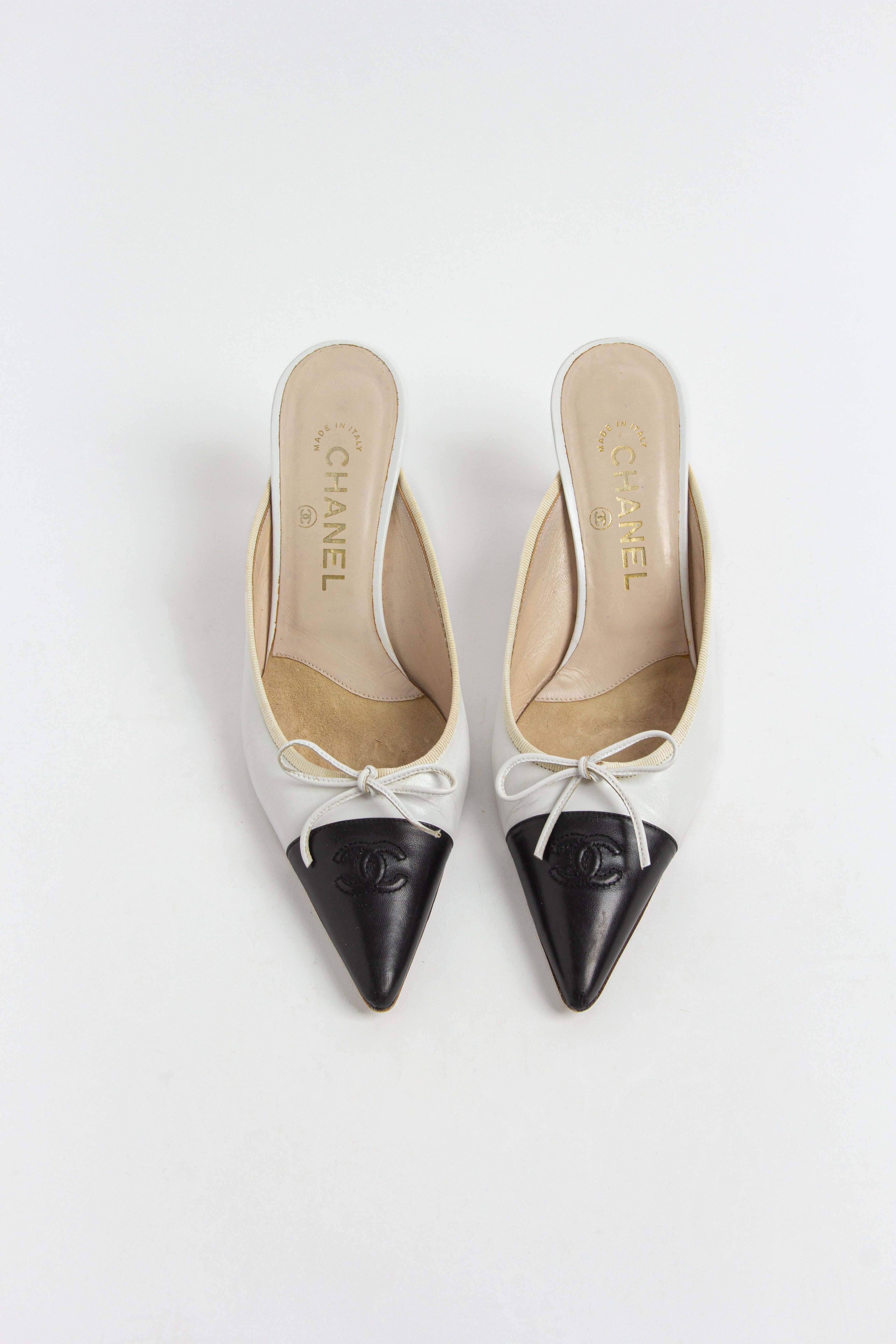 Chanel White and Black CC Bow Mules (IT 37.5)