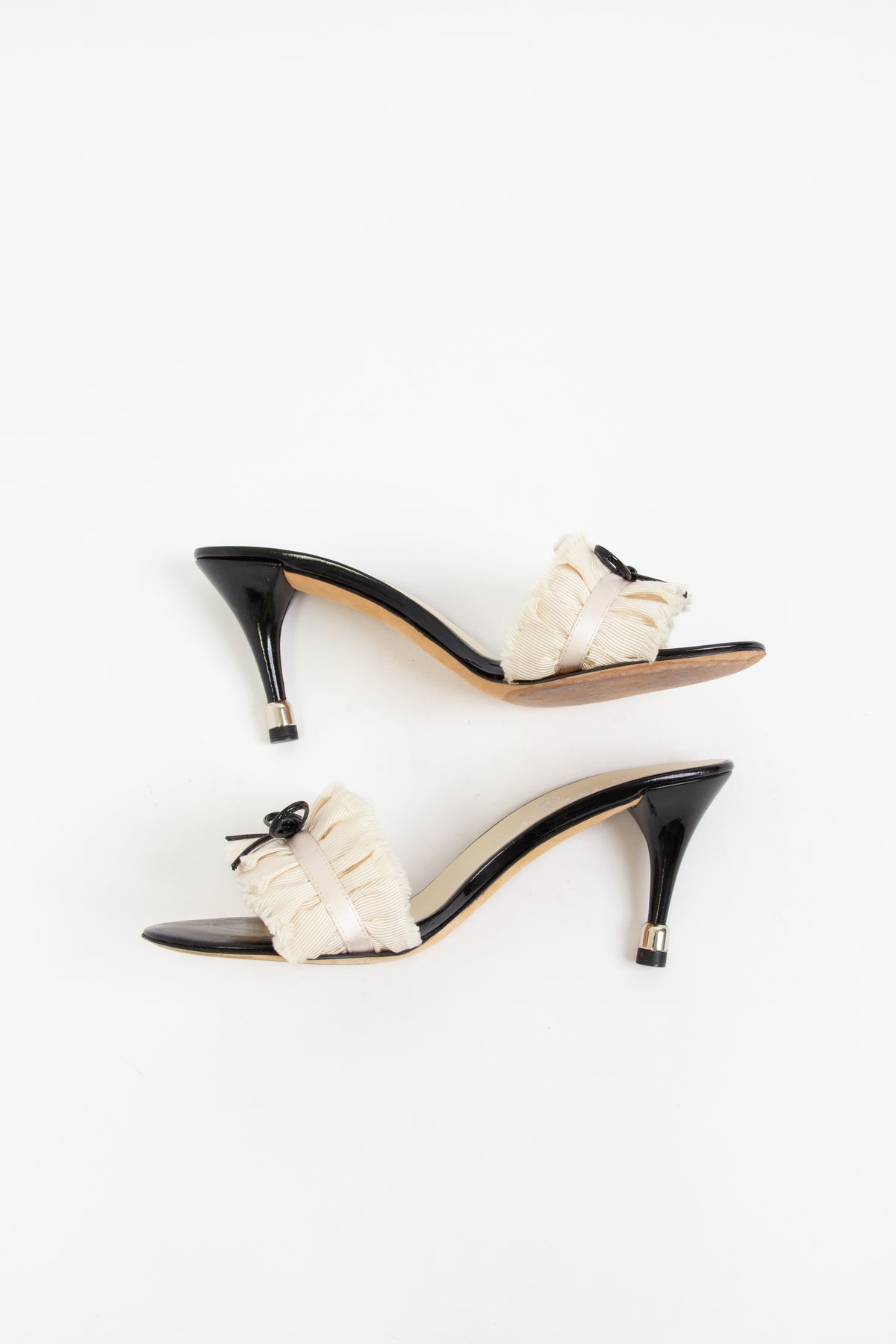 Chanel CC Ruffled Bow Heels (IT 35.5)