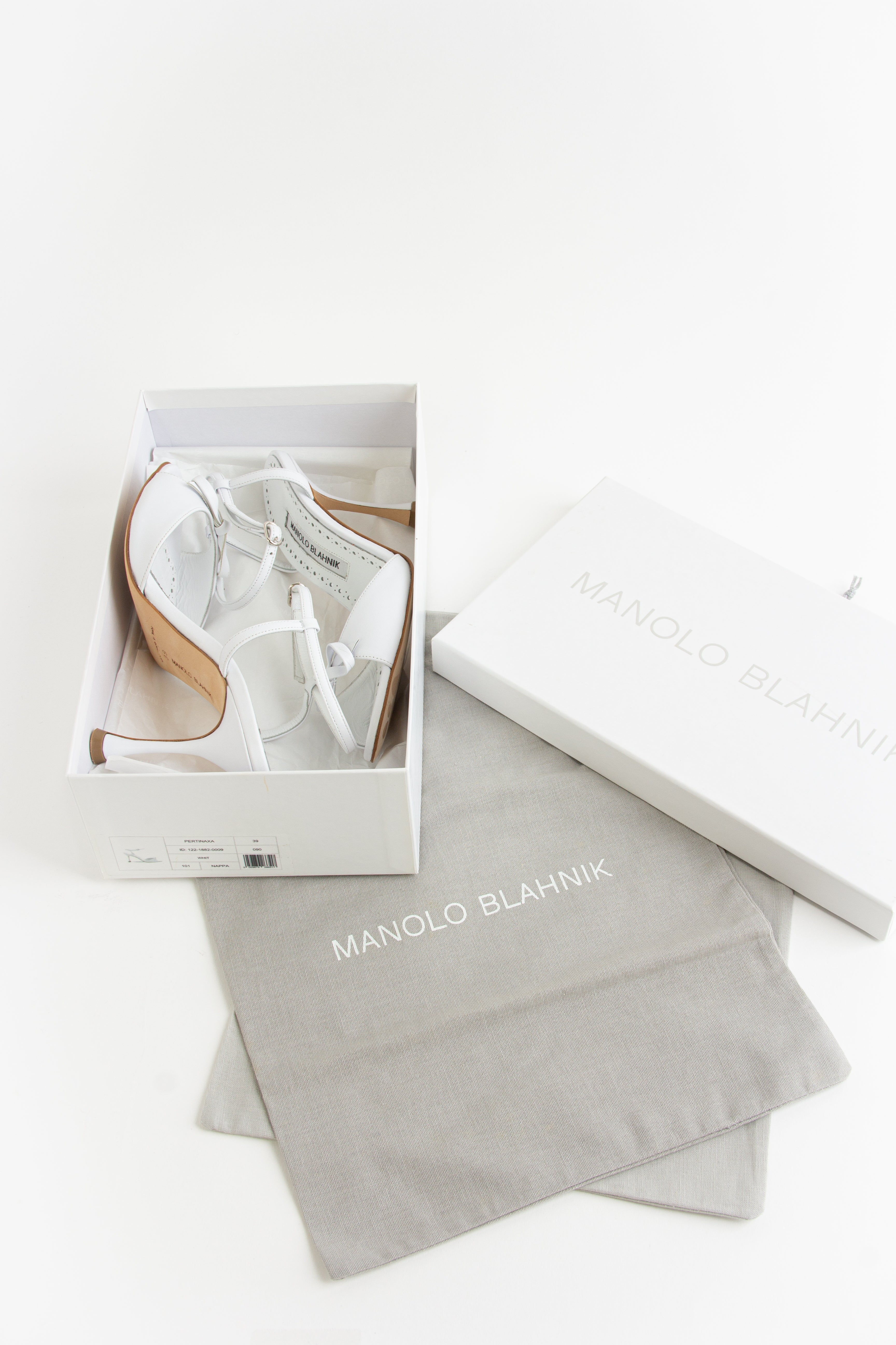 Manolo Blahnik White Bow Heels (IT 39)