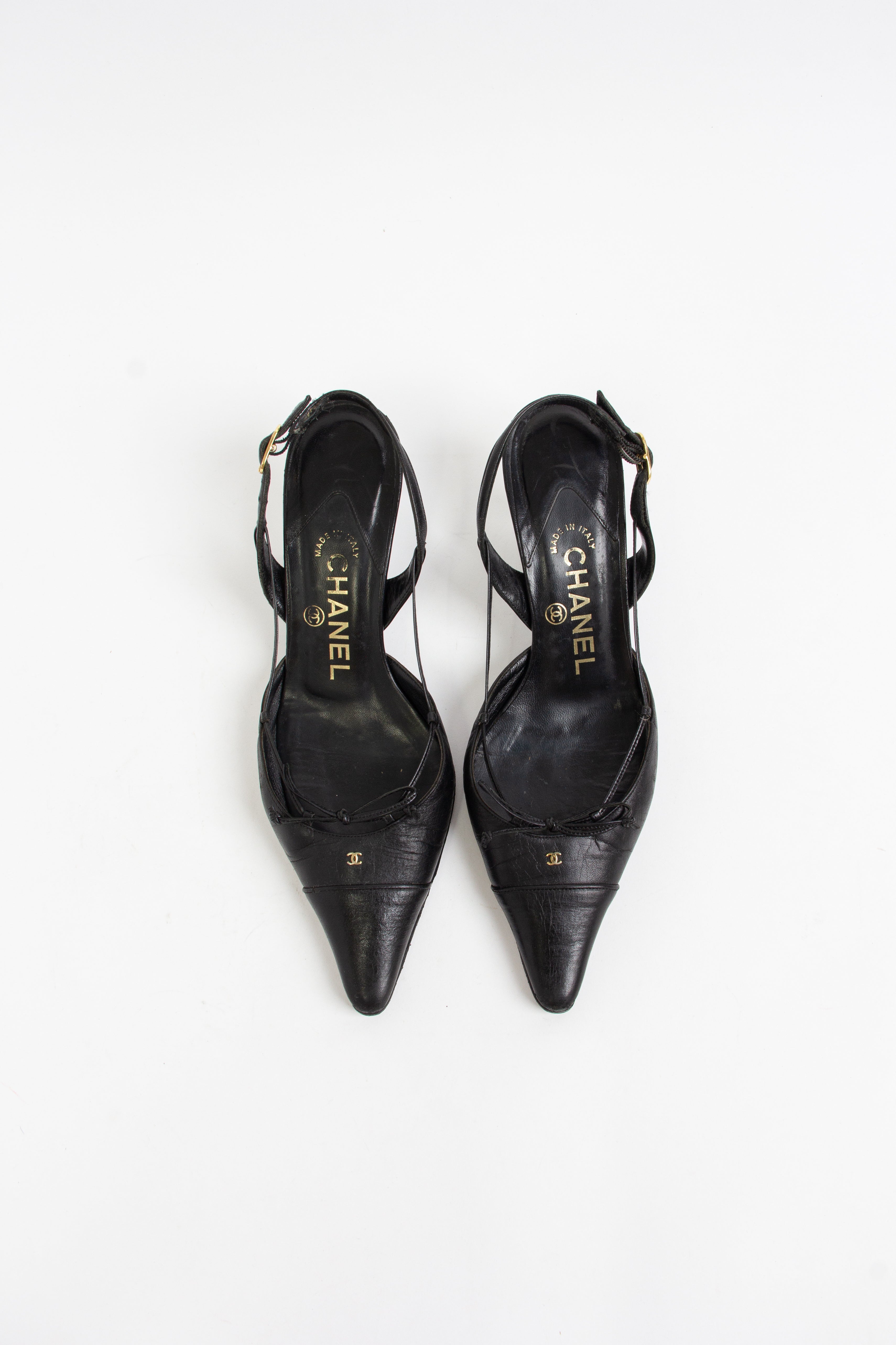 CHANEL ローヒール　36.5 Chanel Black CC Slingback Heels (IT 36.5)