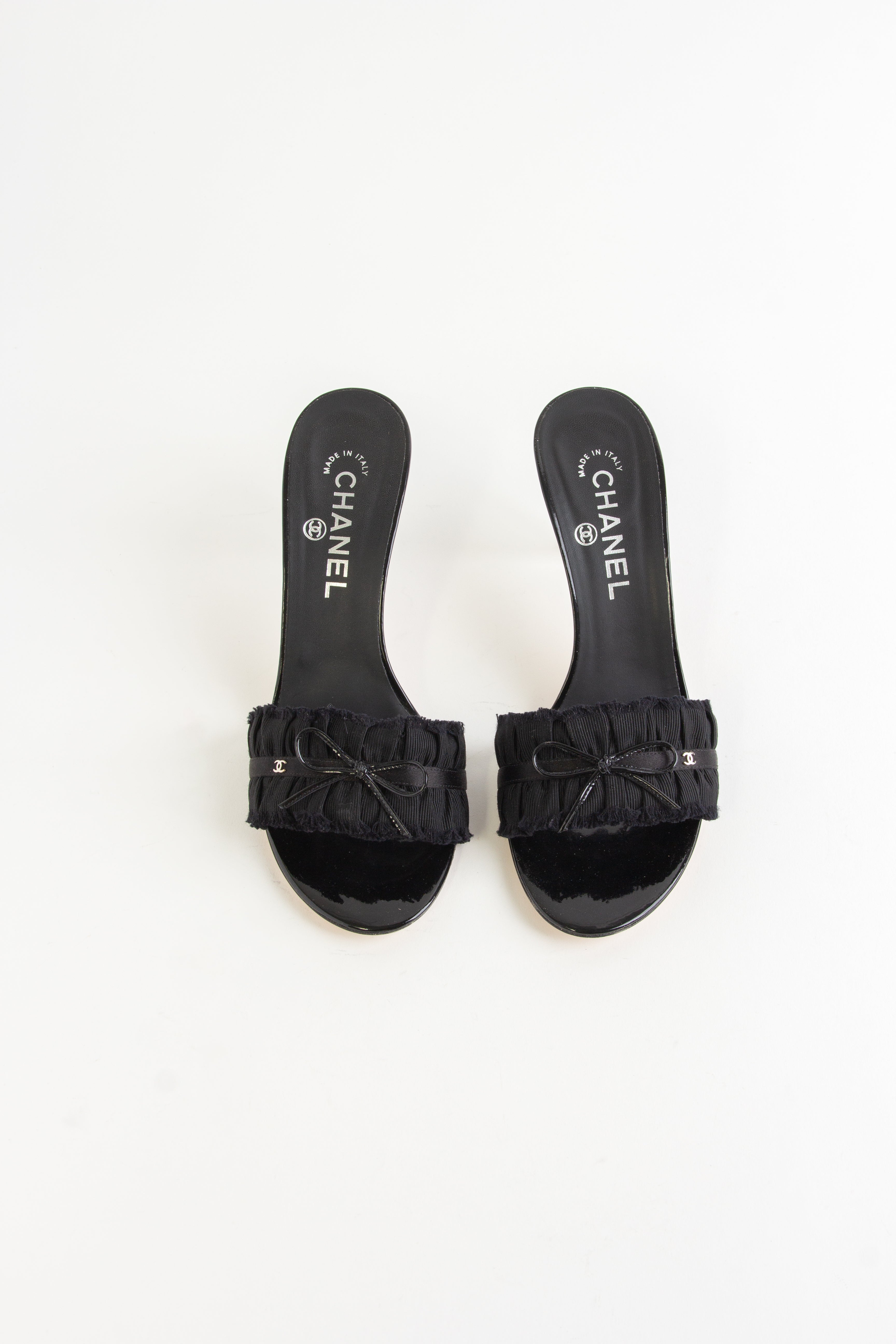 Rare Chanel Black CC Ruffle Bow Heels (IT 38.5)