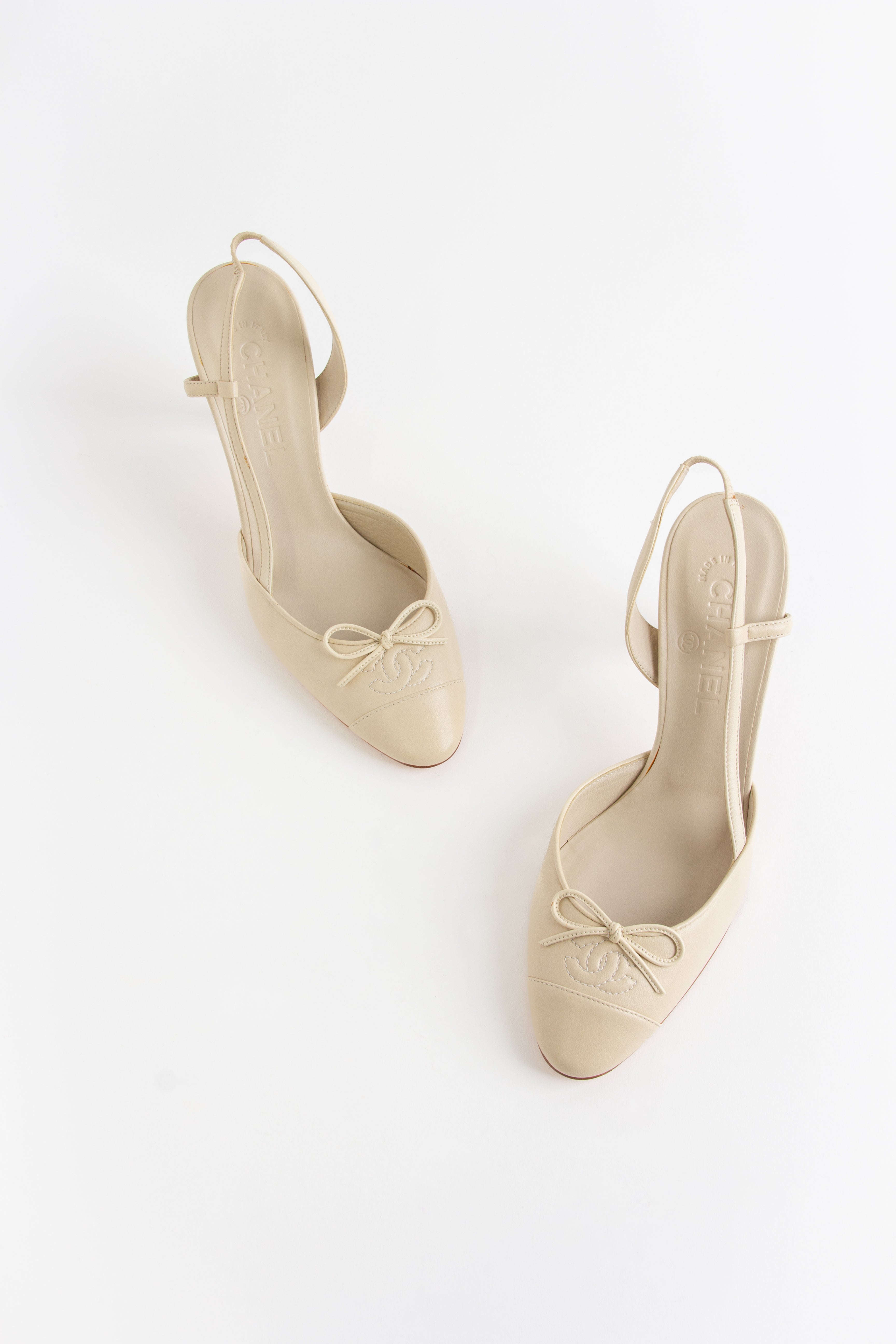 Rare Chanel Beige CC Bow Slingback Heels (IT 37.5)