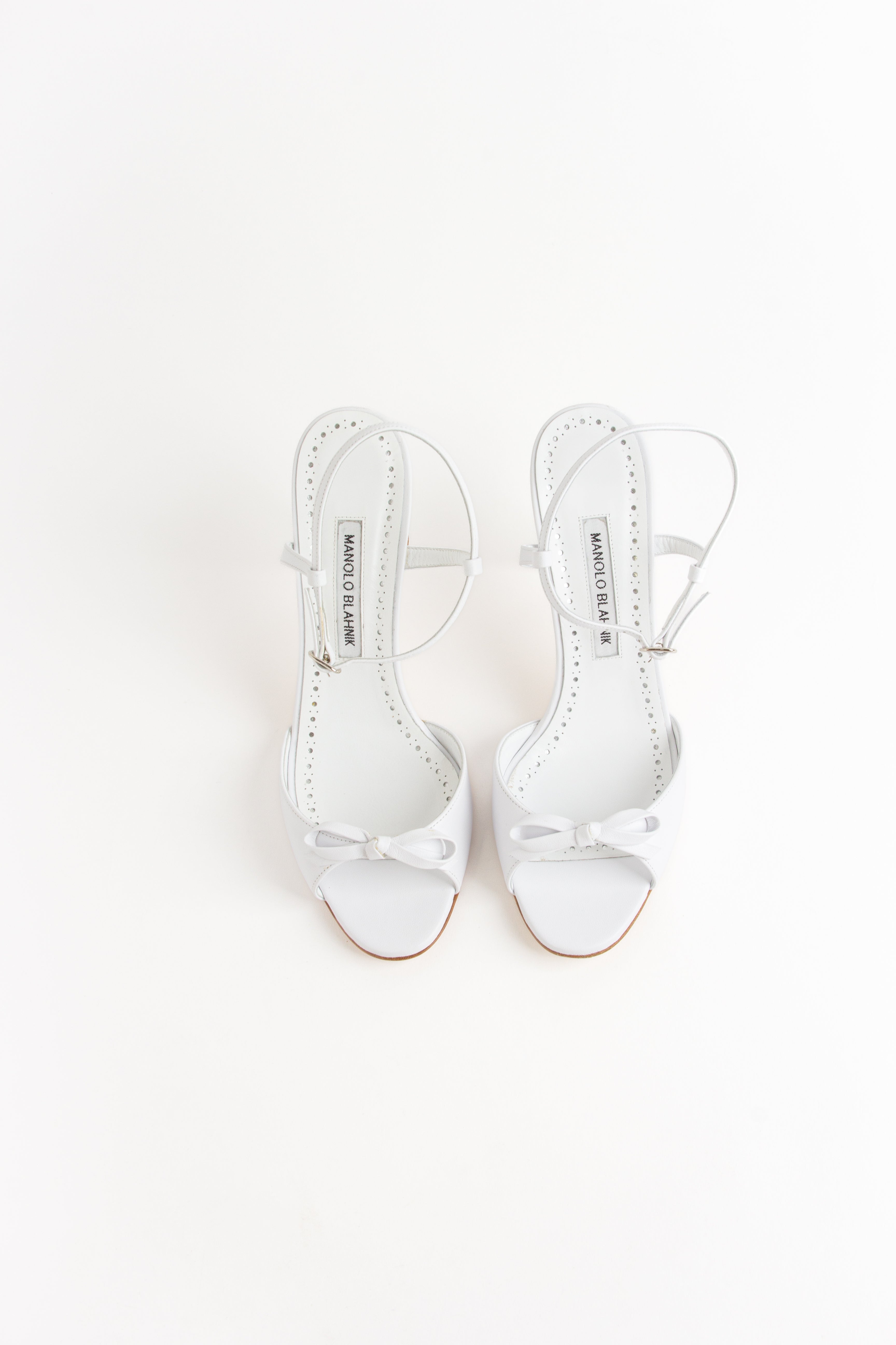 Manolo Blahnik White Bow Heels (IT 40)