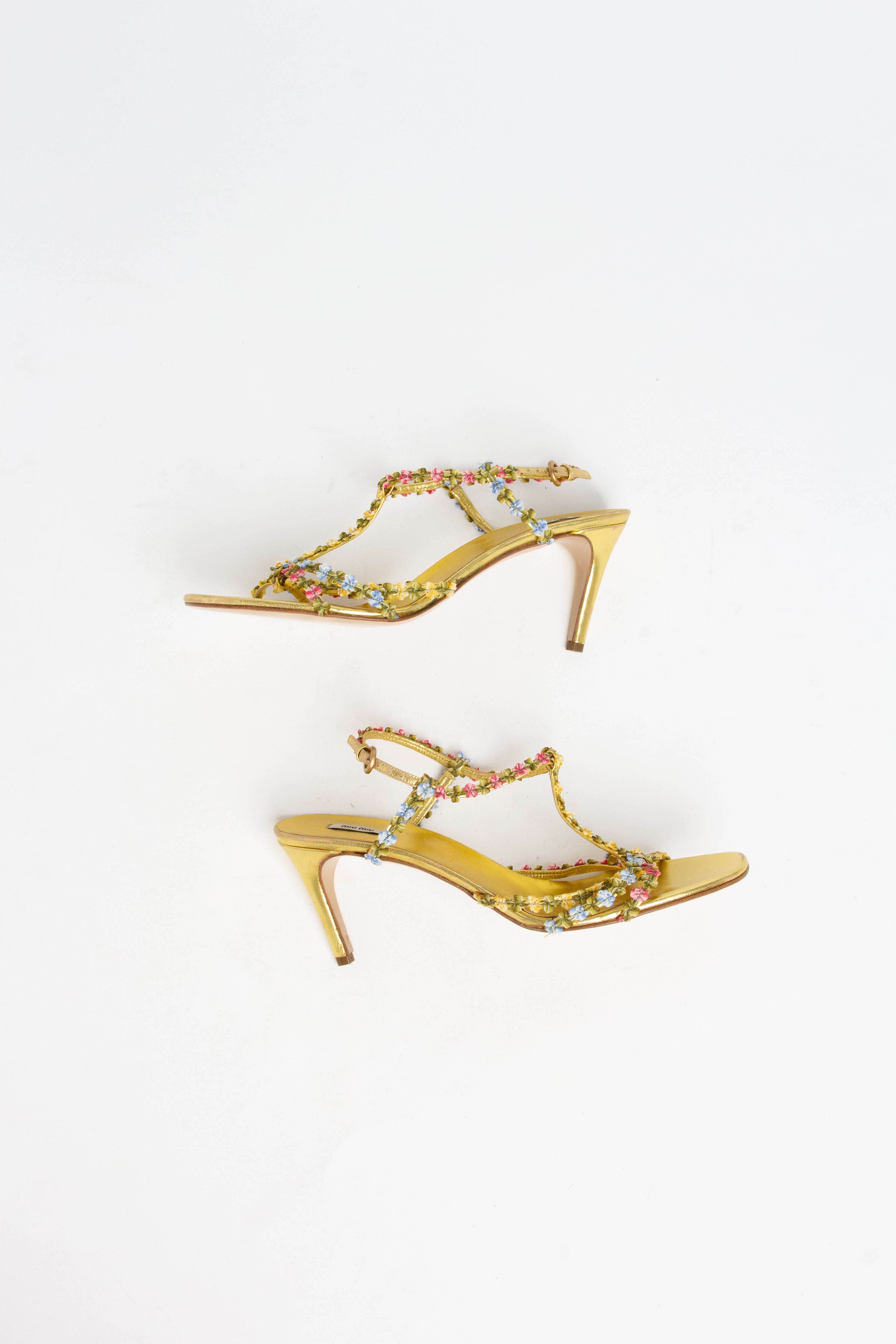 MIU MIUゴールドピンヒール Miu Miu Gold Floral Heels (IT 39.5)