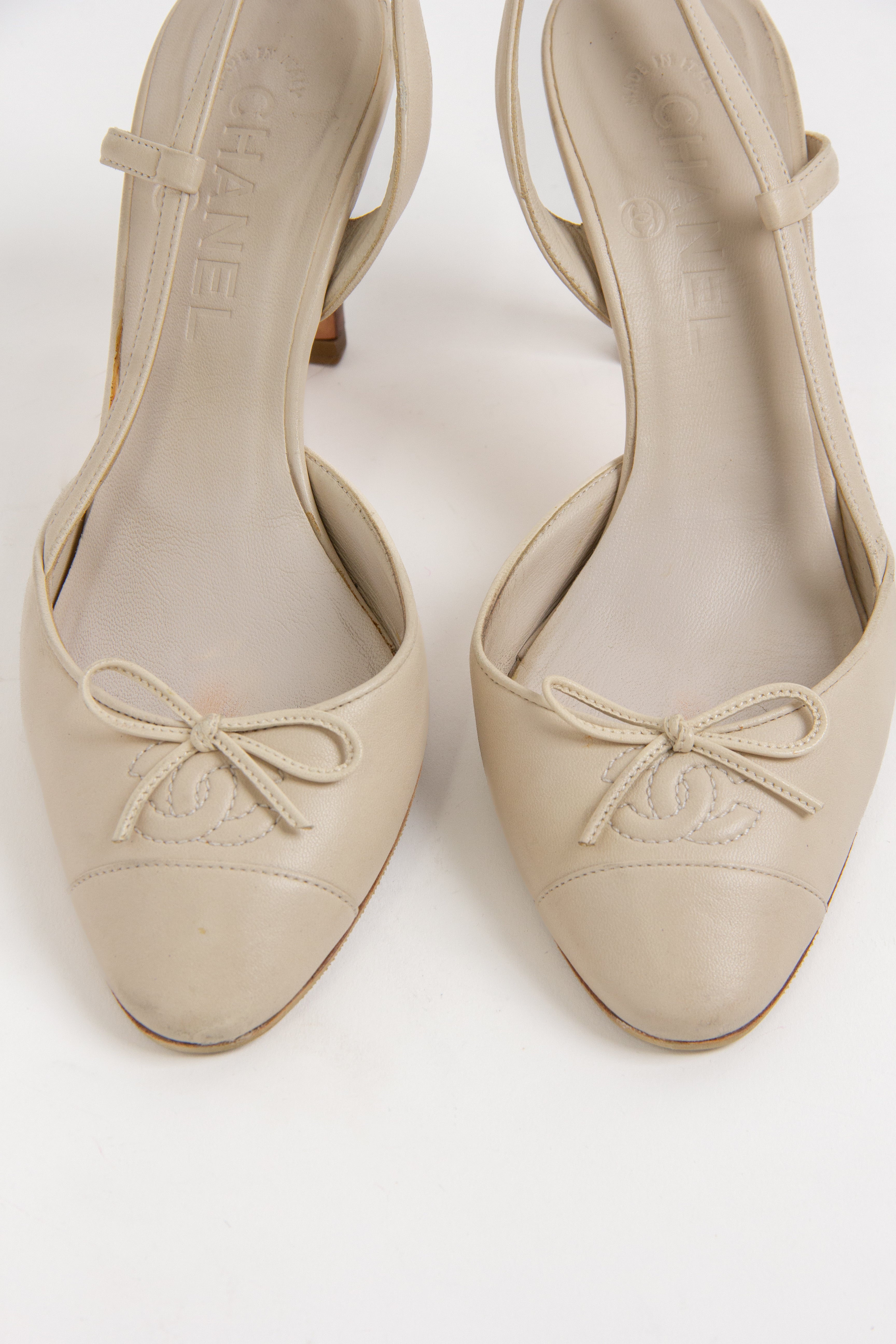Rare Chanel Beige CC Bow Slingback Heels (IT 36C)